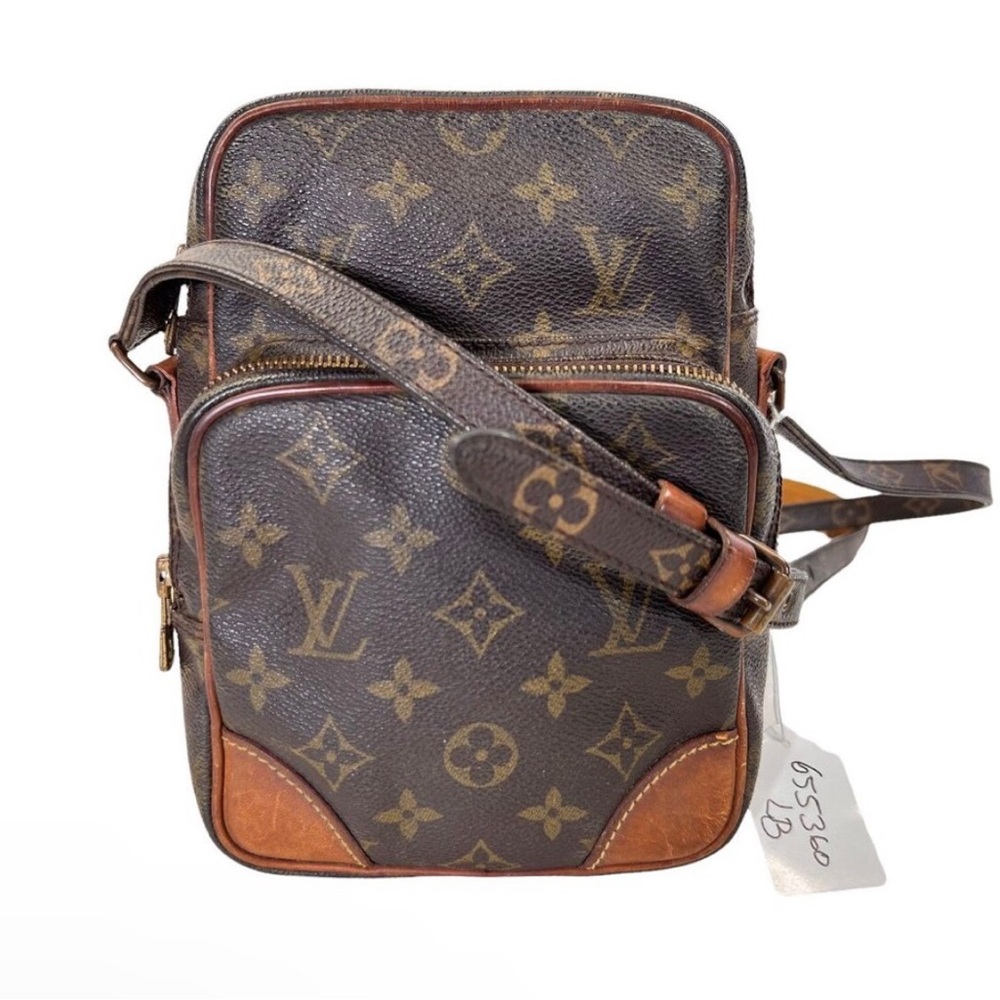 Authentic Louis Vuitton monogram Amazone crossbody. Used.